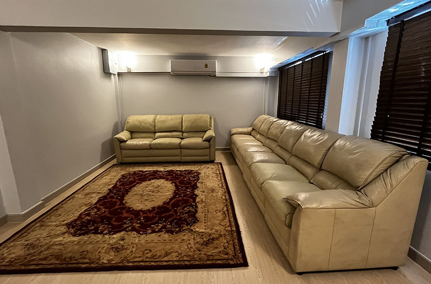 Townhouse in Srinakarin 